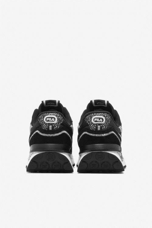 Black / White Women's Fila Renno Sneakers | Fila036ZT