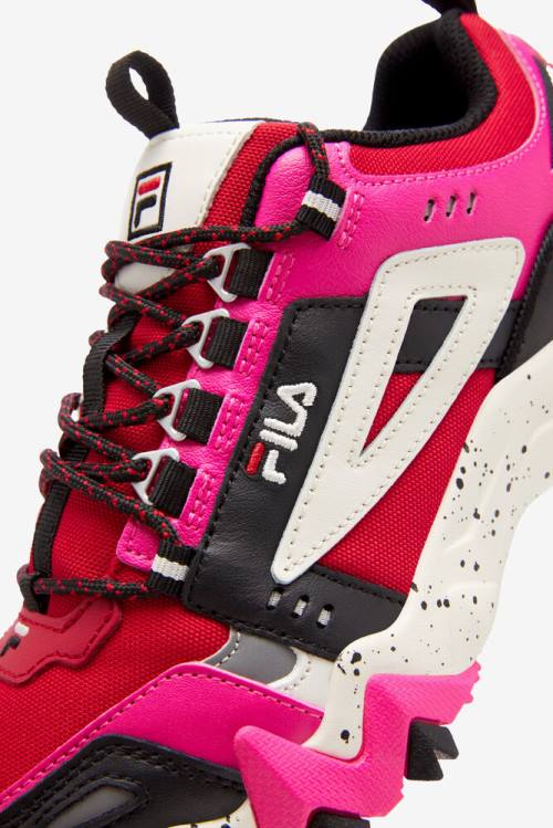 Red / Pink / Black Women's Fila Oakmont TR Sneakers | Fila630OV